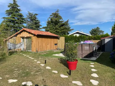 Jardin de l'établissement « Aux bonheurs Landais »