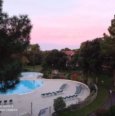 Piscine de l'établissement Duplex entre forêt et océan - Chez Alex & Max ou située à proximité