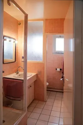 Salle de bains dans l'établissement Résidence d'Aquitaine