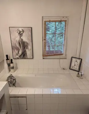Salle de bains dans l'établissement Maison Pimoli : Chambre Hortense
