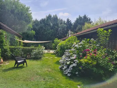 Jardin de l'établissement Maison Pimoli : Chambre Hortense