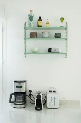 Cuisine ou kitchenette dans l'établissement Superbe appartement neuf, 2 terrasses , jardin