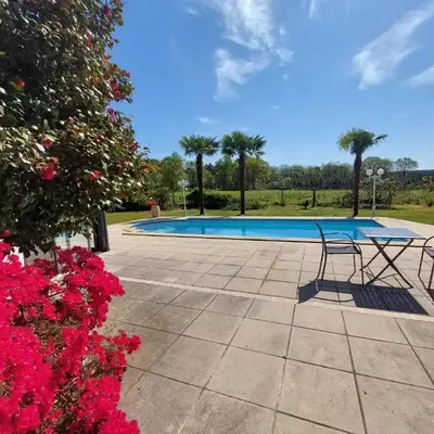 Confortable Landaise avec piscine privée proche lac et golf