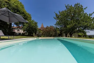 Piscine de l'établissement Gite des granges ou située à proximité