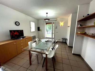 Cuisine ou kitchenette dans l'établissement Tursan