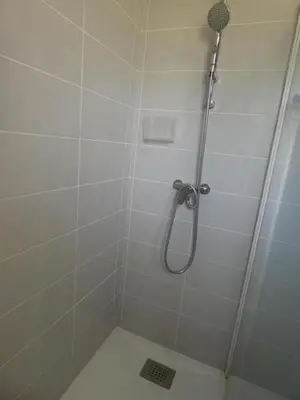 Salle de bains dans l'établissement Maremne