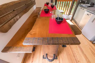 Cuisine ou kitchenette dans l'établissement La maison de grand-pere, appt cote lac
