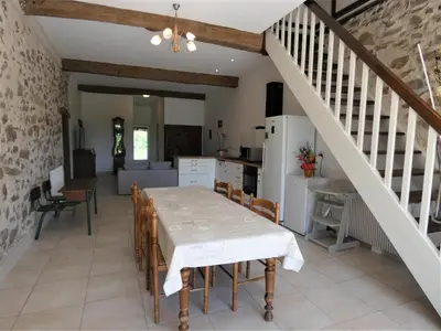 Cuisine ou kitchenette dans l'établissement La maison du becq
