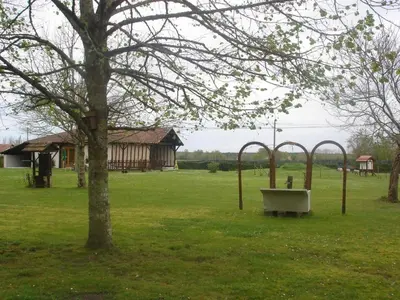 Jardin de l'établissement Lo bonur es dens lo prat