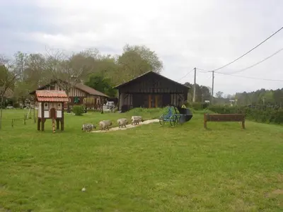 Jardin de l'établissement Lo bonur es dens lo prat