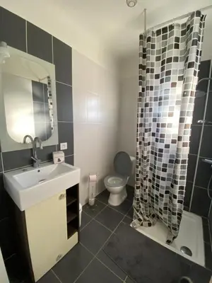 Salle de bains dans l'établissement Gite fargate