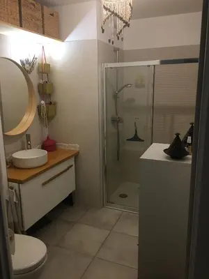 Salle de bains dans l'établissement Charmant appartement 42m2 pour location de vacances Seignosse