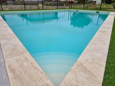 Piscine de l'établissement La Cabane Océan 10 min a pied de Mimizan plage Forêt ou située à proximité