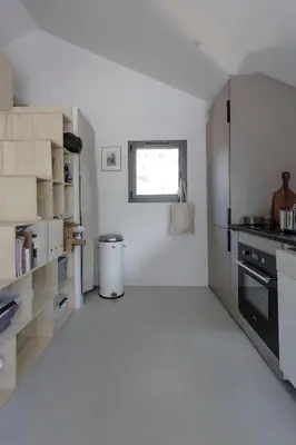 Cuisine ou kitchenette dans l'établissement PYLA: Nice creative studio 200 m from the beach