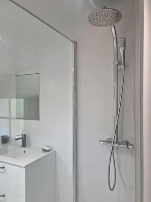 Salle de bains dans l'établissement Maison La Basco-Landaise