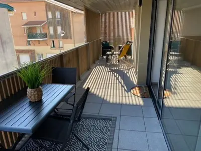 Balcon ou terrasse dans l'établissement Appartement moderne T2 pour 4 pers. près de la plage avec parking à Vieux-Boucau - FR-1-379-166
