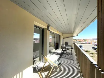 Balcon ou terrasse dans l'établissement Appartement moderne T2 pour 4 pers. près de la plage avec parking à Vieux-Boucau - FR-1-379-166