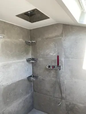 Salle de bains dans l'établissement Le 7