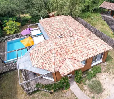 Piscine de l'établissement Villa Ti'plage, piscine privative, proche océan ou située à proximité