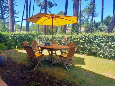 Jardin de l'établissement Villa sous les pins, plage à pied! Seignosse Océan
