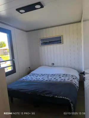 Un ou plusieurs lits dans un hébergement de l'établissement cottage familial piscine dans les Landes