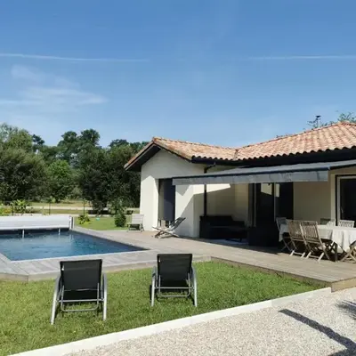 Villa en lisière de forêt