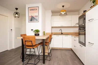 Cuisine ou kitchenette dans l'établissement Atlantic Selection - Ene Etchola - Proche du port de Capbreton
