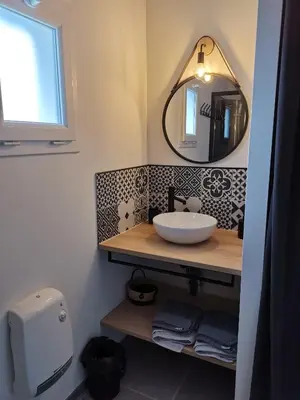 Salle de bains dans l'établissement La Caza Cozy