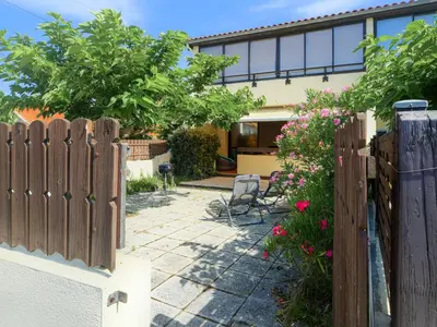 Jardin de l'établissement Apartment Palombe by Interhome