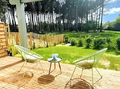 Jardin de l'établissement Maison élégante à Moliets-et-Maa avec jardin clos et terrasse