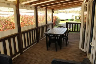 Balcon ou terrasse dans l'établissement La Réserve 4 étoiles emplacement 844 3CH 2SDB 6 personnes