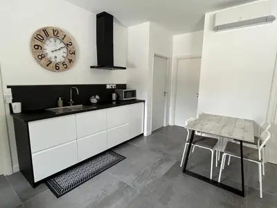 Cuisine ou kitchenette dans l'établissement Salles, Maison à 30 min d'Arcachon