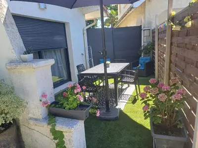 Jardin de l'établissement Maisonnette