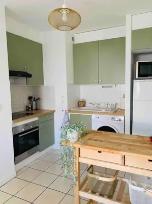 Cuisine ou kitchenette dans l'établissement Appartement T3 Tarnos cosy proche de la plage
