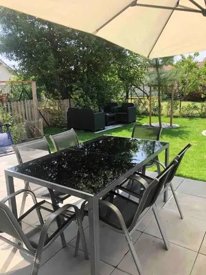 Jardin de l'établissement L' Hippocampe du bassin - 3 étoiles