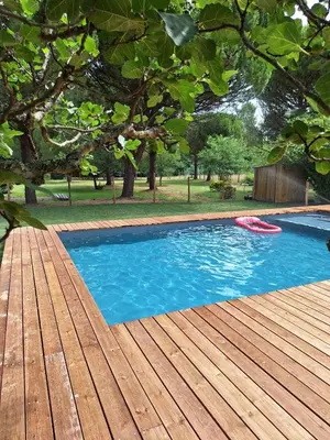 Piscine de l'établissement La Pinède du Chéou, Piscine, Logement indépendant, Parking, Draps, Wifi fibre ou située à proximité