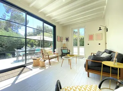 Coin salon dans l'établissement Agréable villa à Pyla plage