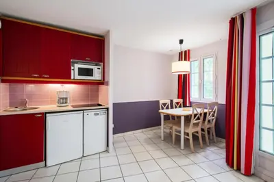 Cuisine ou kitchenette dans l'établissement Village Moliets - maeva Home - 2 pièces 5 pers Sélection MAE-4493