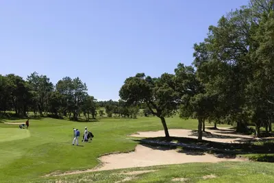 Golf sur le terrain de l'appartement ou à proximité