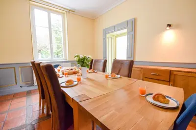 Plan de l'établissement La Villa Parenthèse, regroupement en famille ou entre amis, billard, brasero, wifi