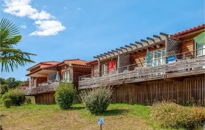 Plan de l'établissement Gorgeous Apartment In Cassen With Swimming Pool