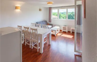 Plan de l'établissement Gorgeous Apartment In Cassen With Swimming Pool
