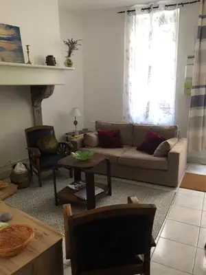 Coin salon dans l'établissement Maison ICHABELENIA