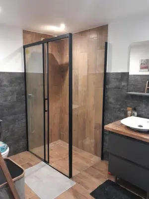 Salle de bains dans l'établissement séjour au pays des Béarn