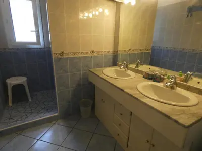 Salle de bains dans l'établissement Gite de spalette