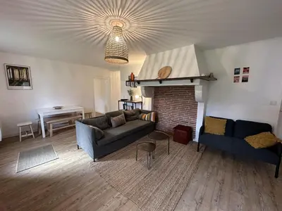 Coin salon dans l'établissement Maison perouge
