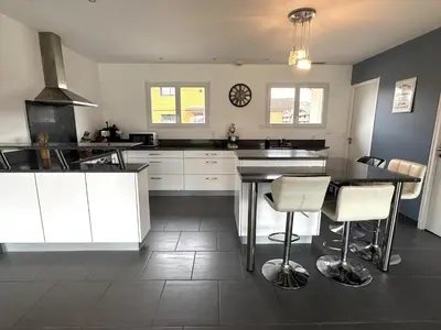 Cuisine ou kitchenette dans l'établissement La villa lou miqueou