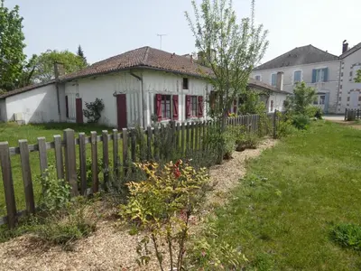 Jardin de l'établissement Gite genevieve d' aubin