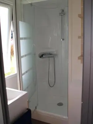 Salle de bains dans l'établissement La cigogne