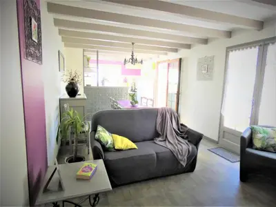 Coin salon dans l'établissement La caminade